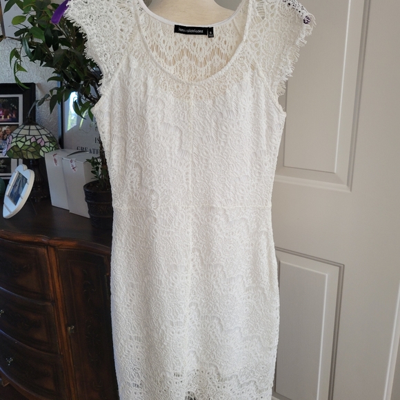 "You Are Not Alone Fitted Wht Lace Dress - Picture 8 of 10